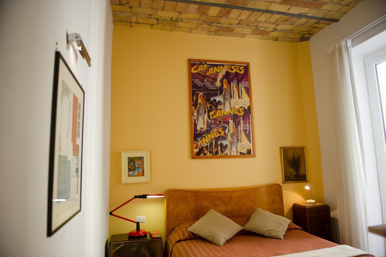 B&B Laurus Colosseo Roma Exterior foto